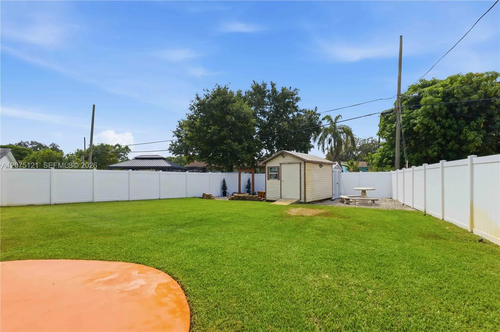 Privacy fence