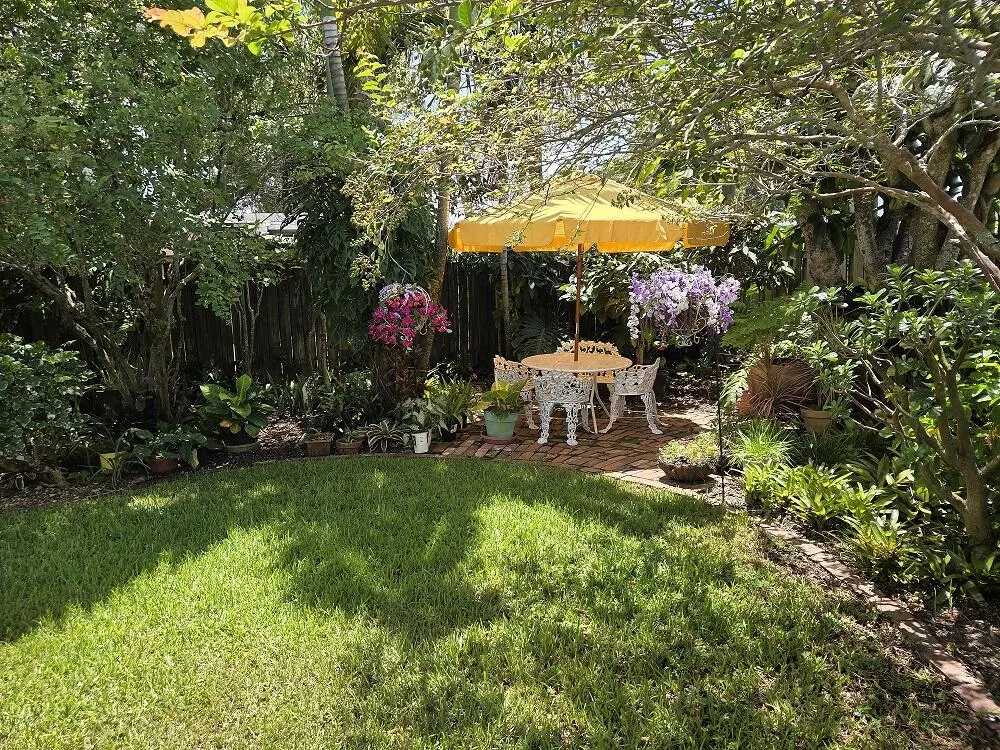 PATIO1