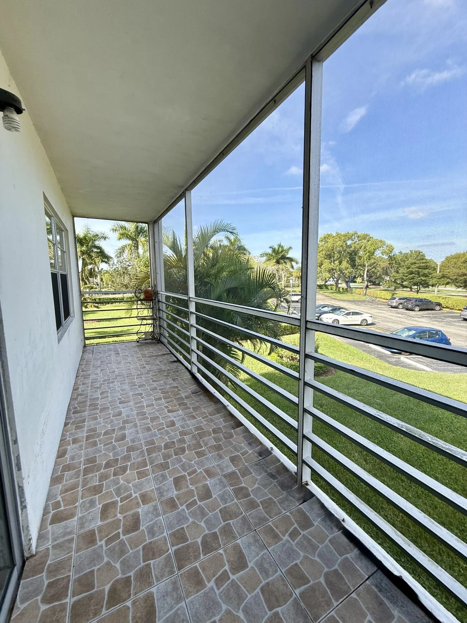 Screened Balcony