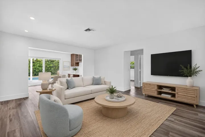 LivingRoom-AIstaged