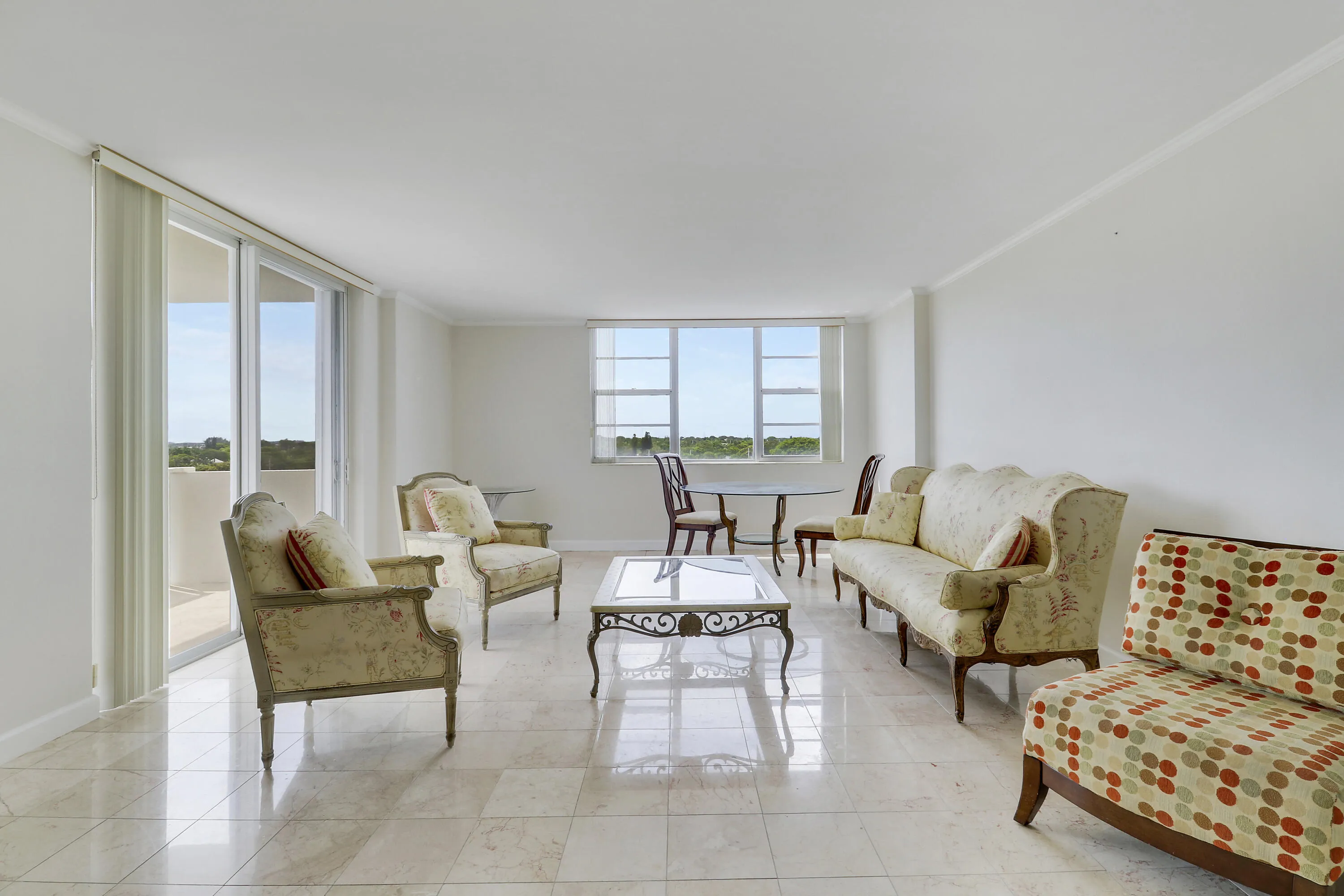 Living Room Alt View