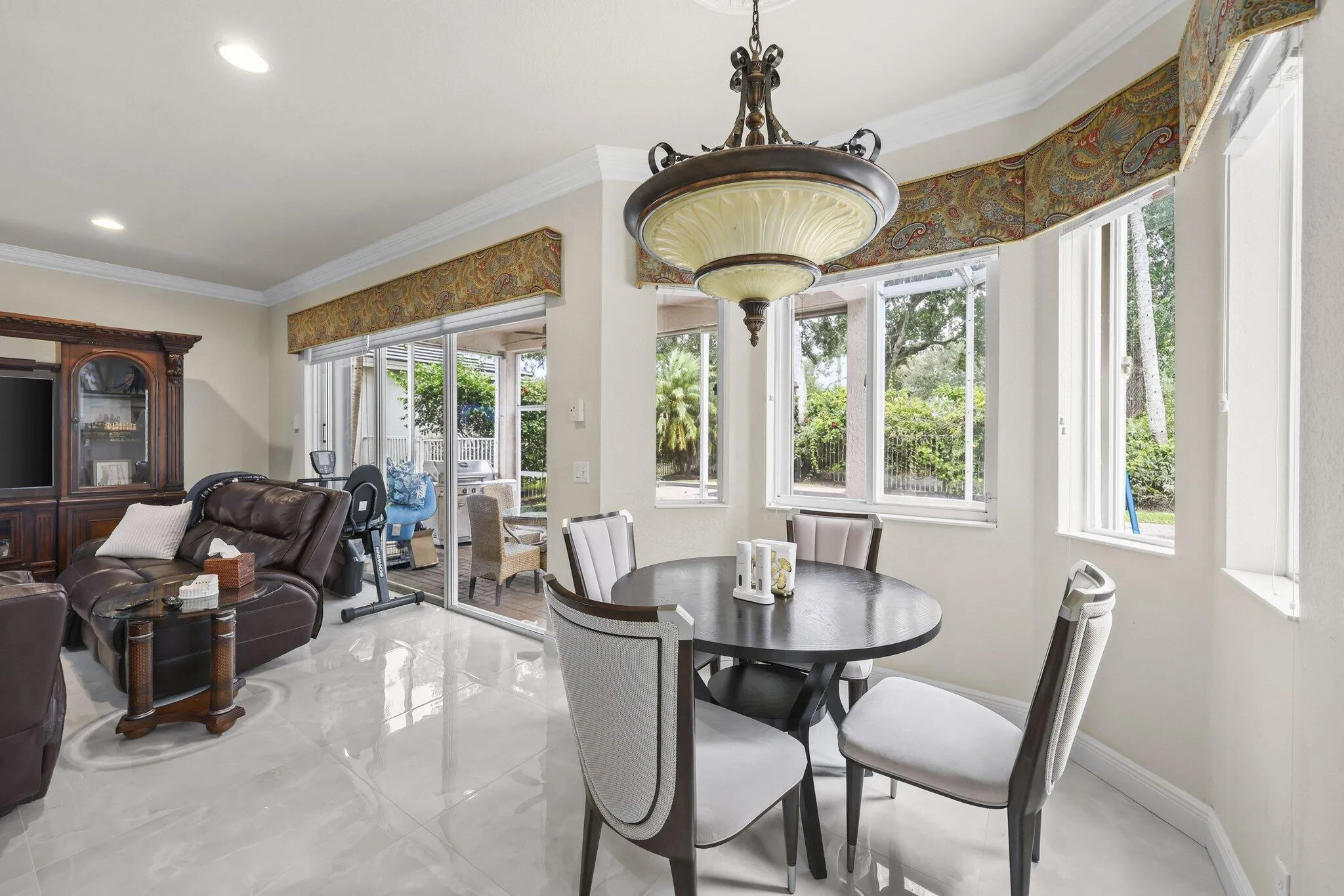 Breakfast Nook