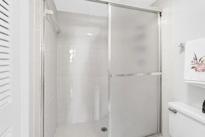 MASTER STEP IN SHOWER