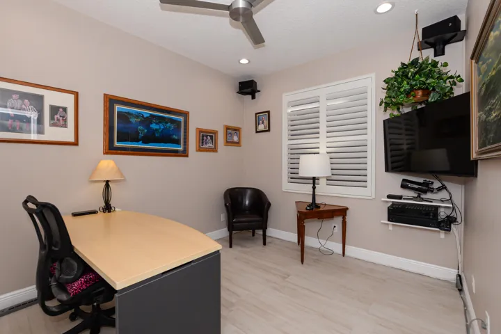 BR 3 - Office 1