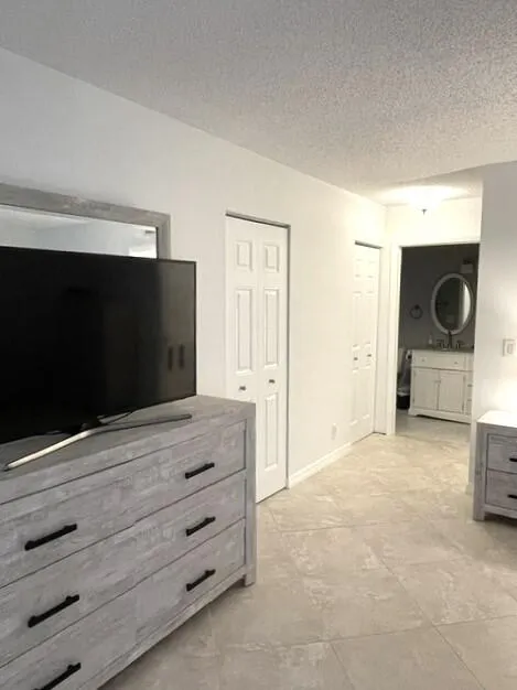 2 large walk in closets in bedroom