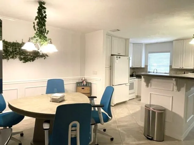 Open concept kitchen and dining area