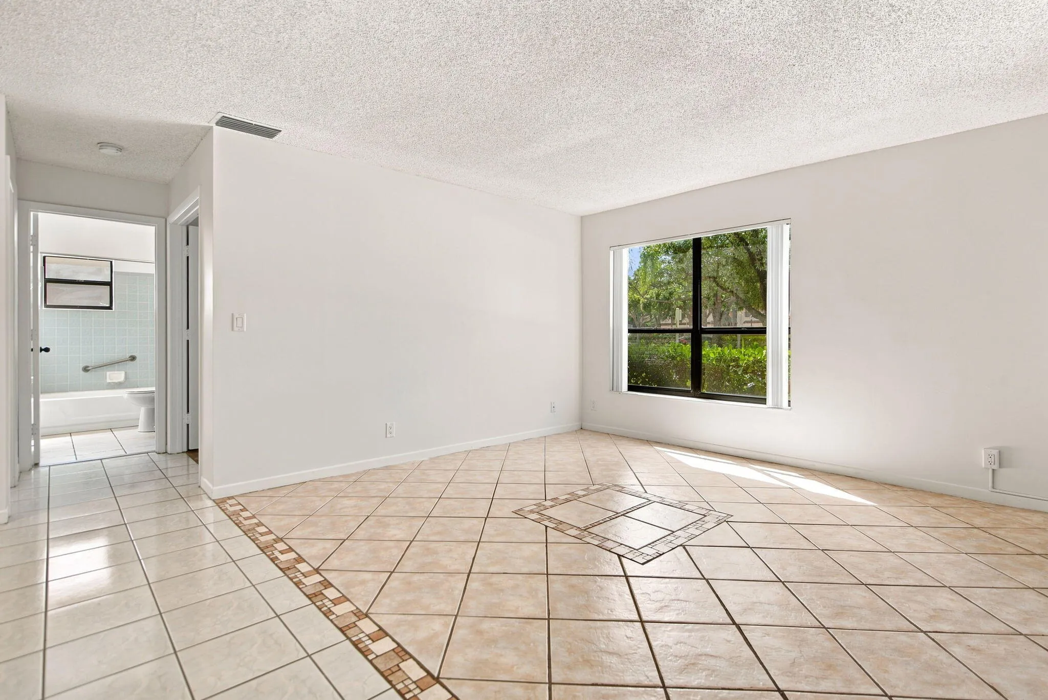 7-web-or-mls-2662-carambola-cir-n
