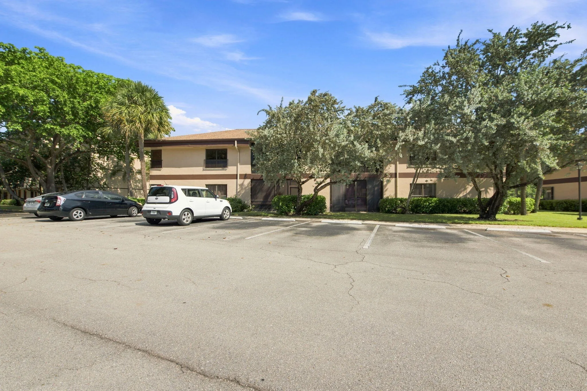 1-web-or-mls-2662-carambola-cir-n