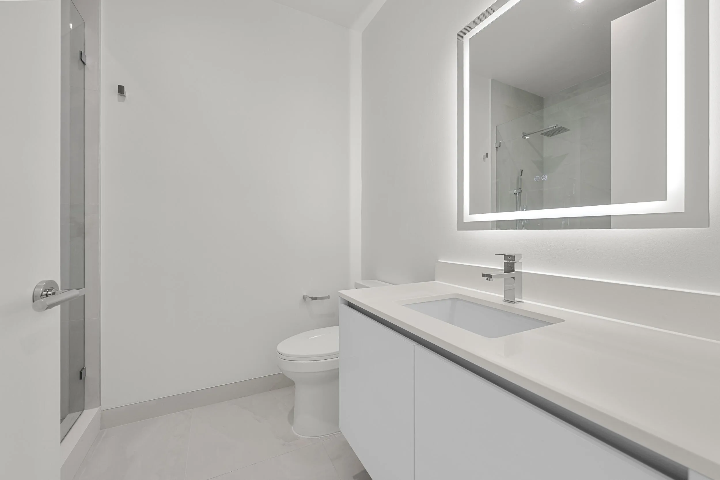 Bath 2 Ensuite