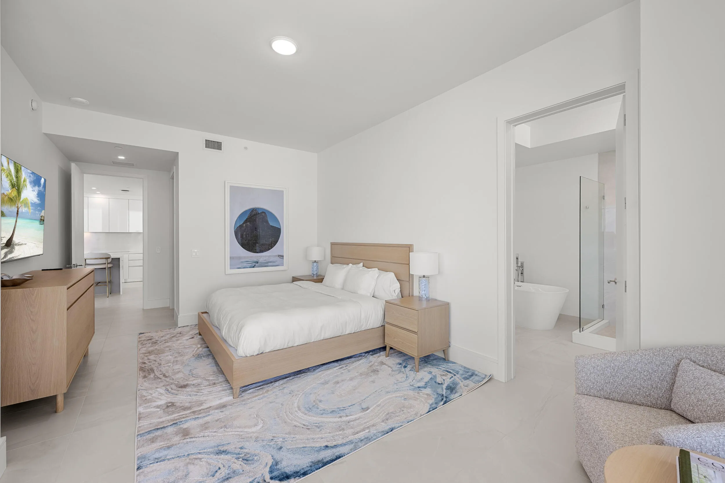 Primary suite