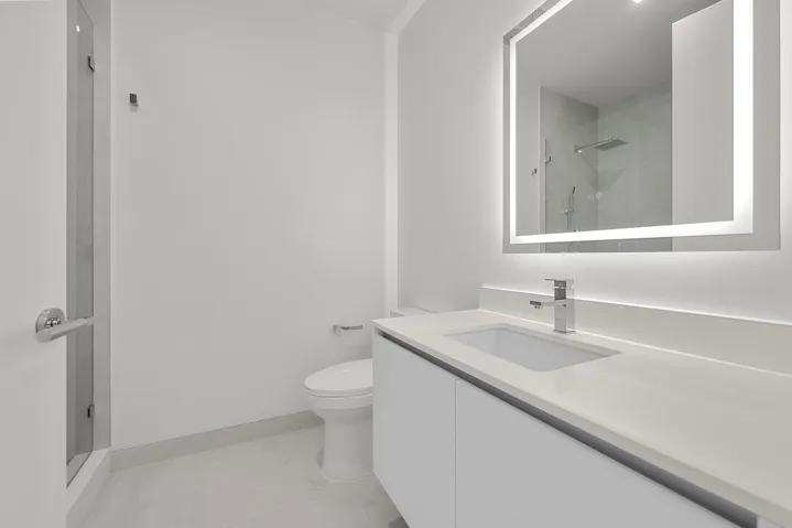Bath 2 Ensuite
