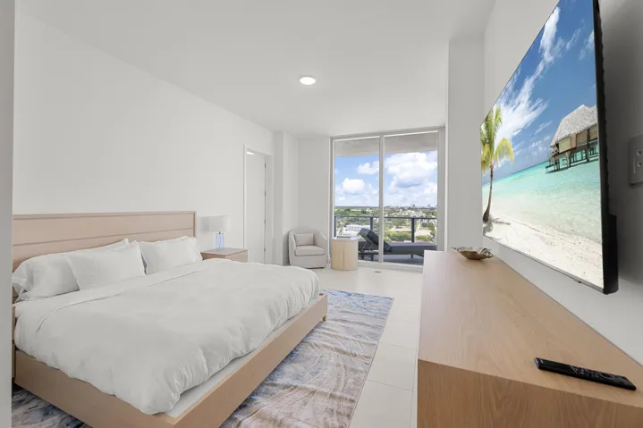 Primary suite