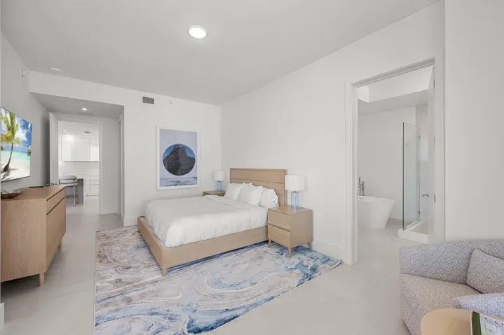 Primary suite