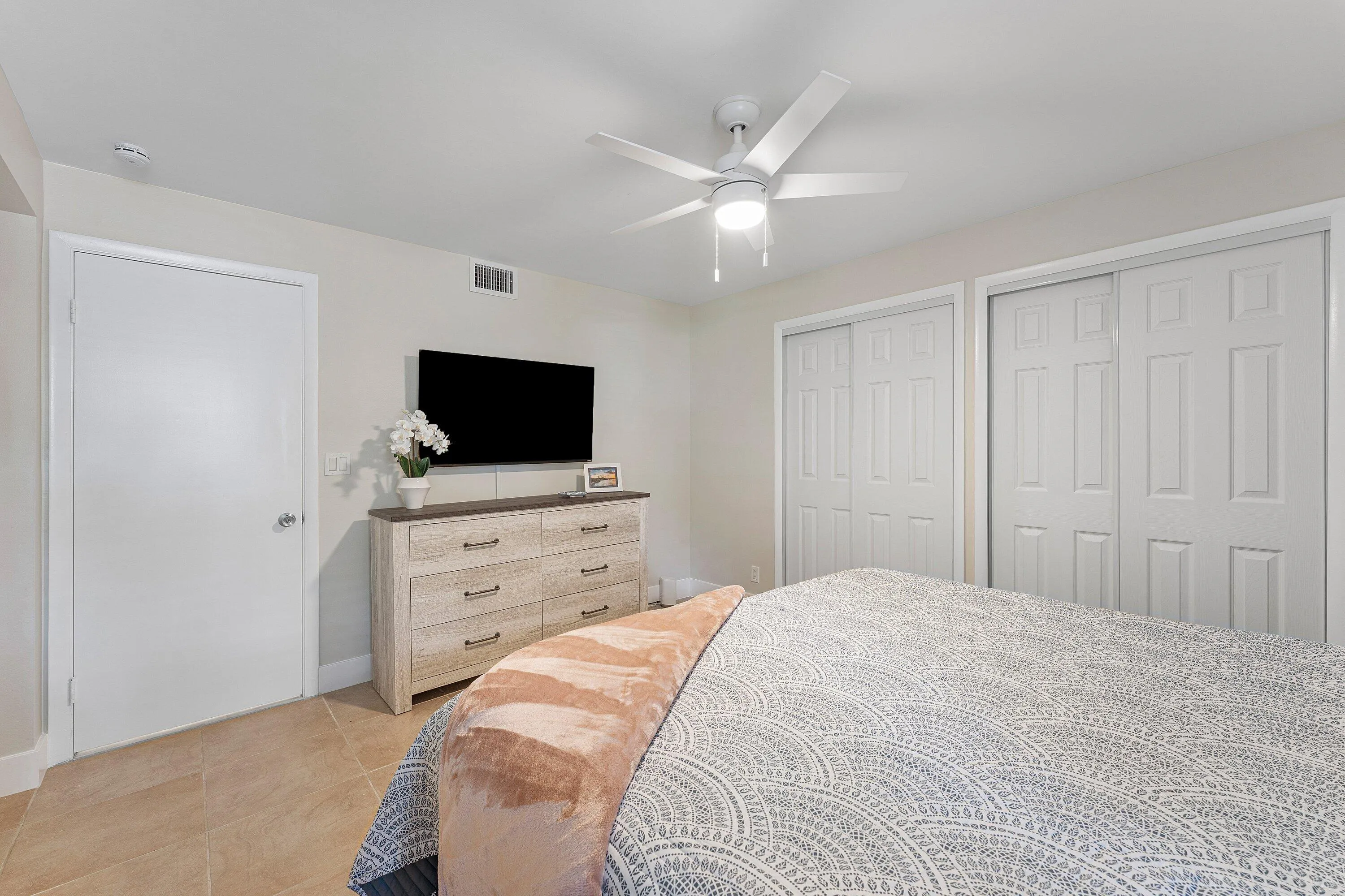 015-1605US1-M2108-Jupiter-FL-33477-SMALL