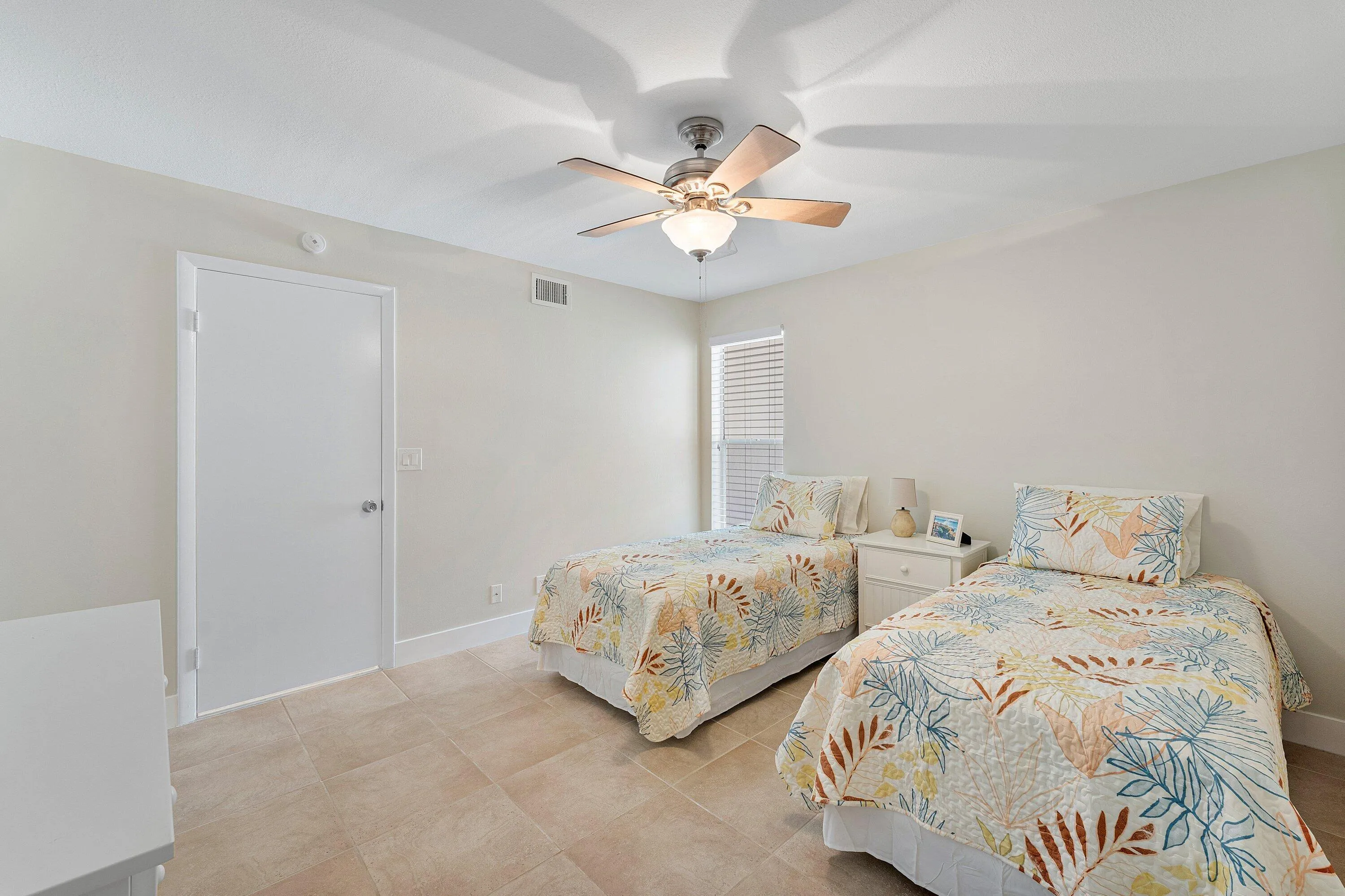019-1605US1-M2108-Jupiter-FL-33477-SMALL