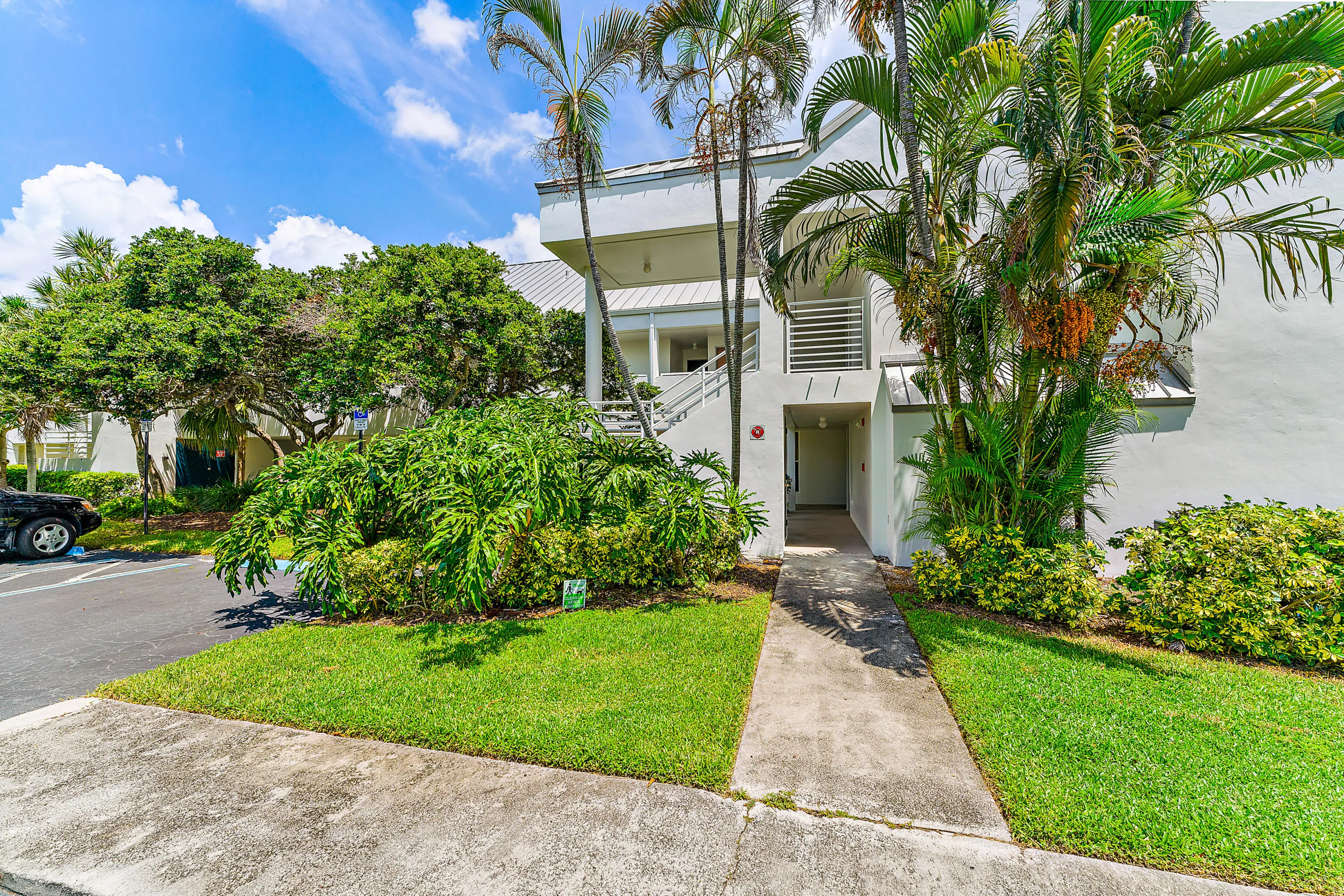 002-1605US1N-Jupiter-FL-FULL