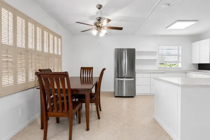 Dining/Kitchen Area