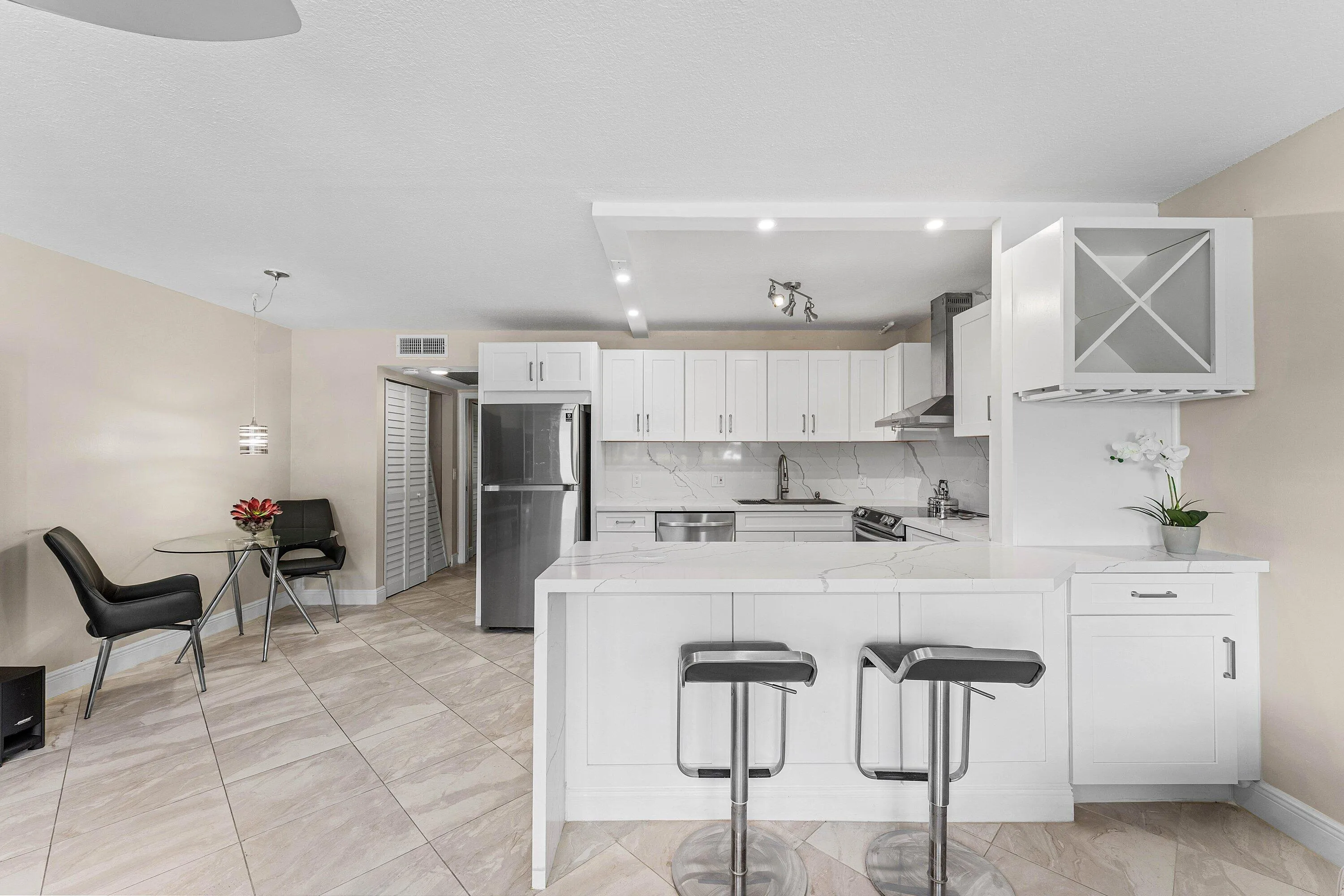 012-1015BerkshireA-DeerfieldBeach-FL-334