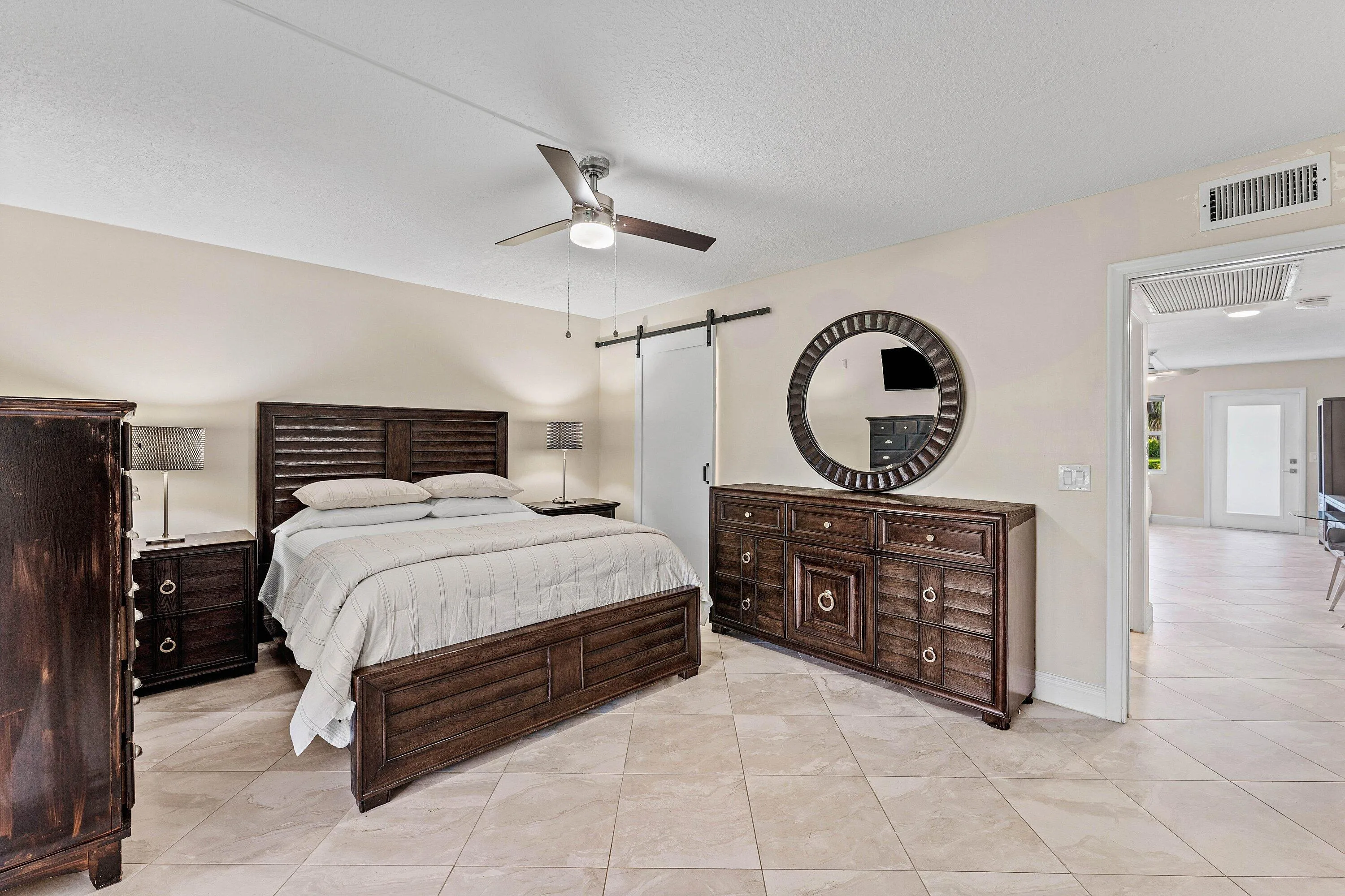 017-1015BerkshireA-DeerfieldBeach-FL-334