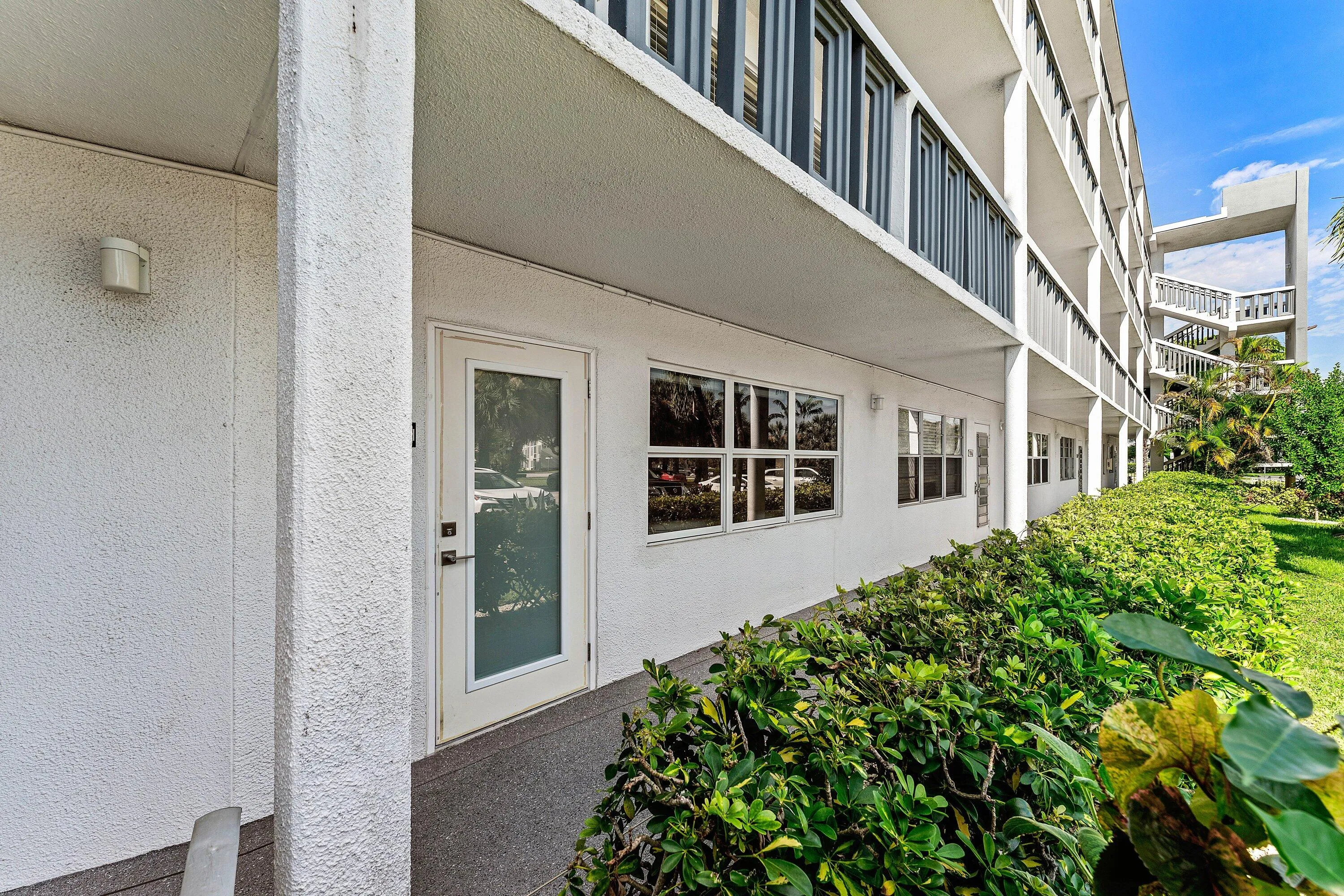 003-1015BerkshireA-DeerfieldBeach-FL-334