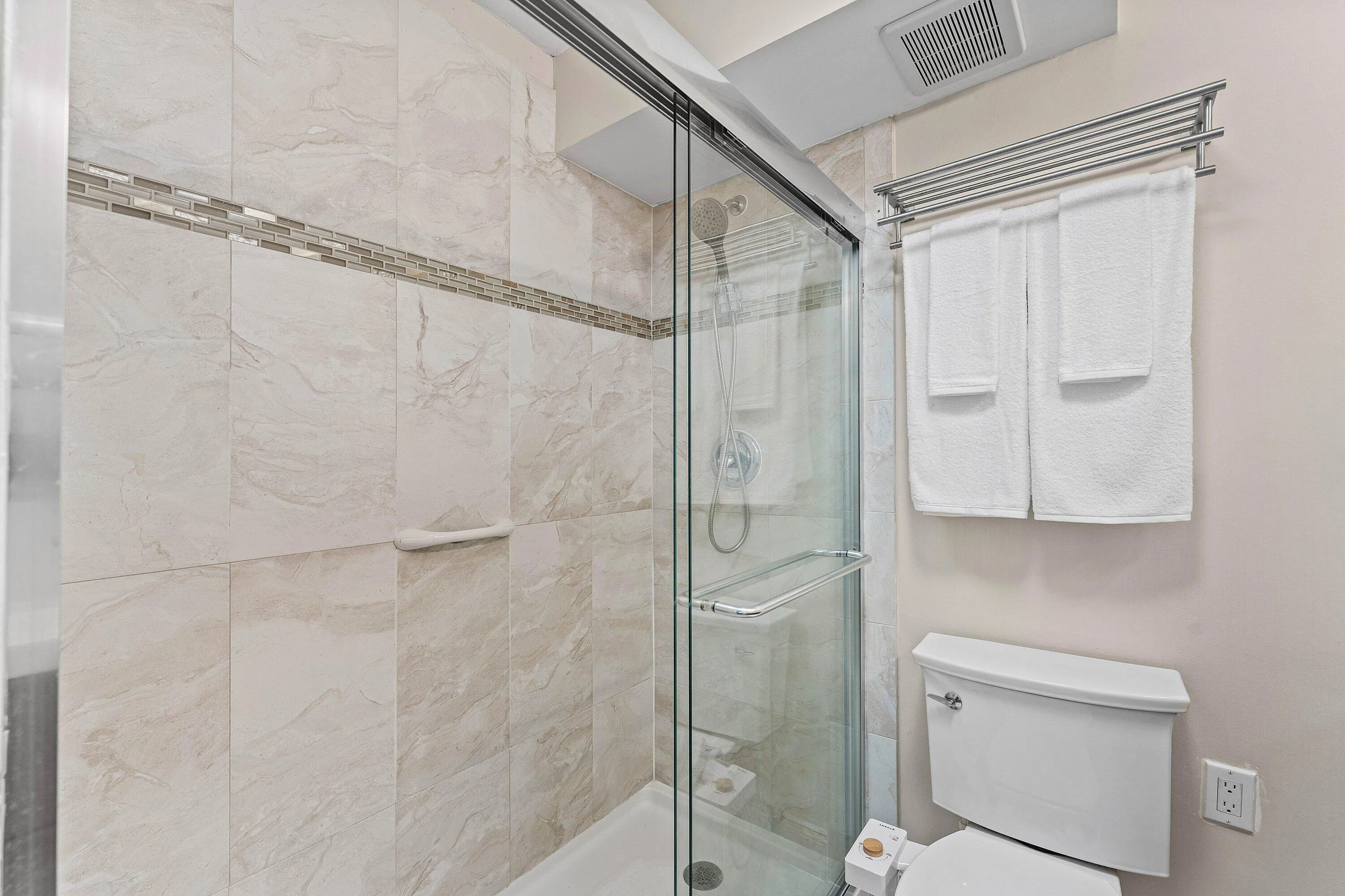 016-1015BerkshireA-DeerfieldBeach-FL-334