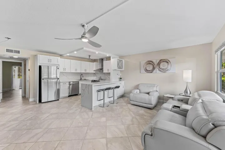 010-1015BerkshireA-DeerfieldBeach-FL-334