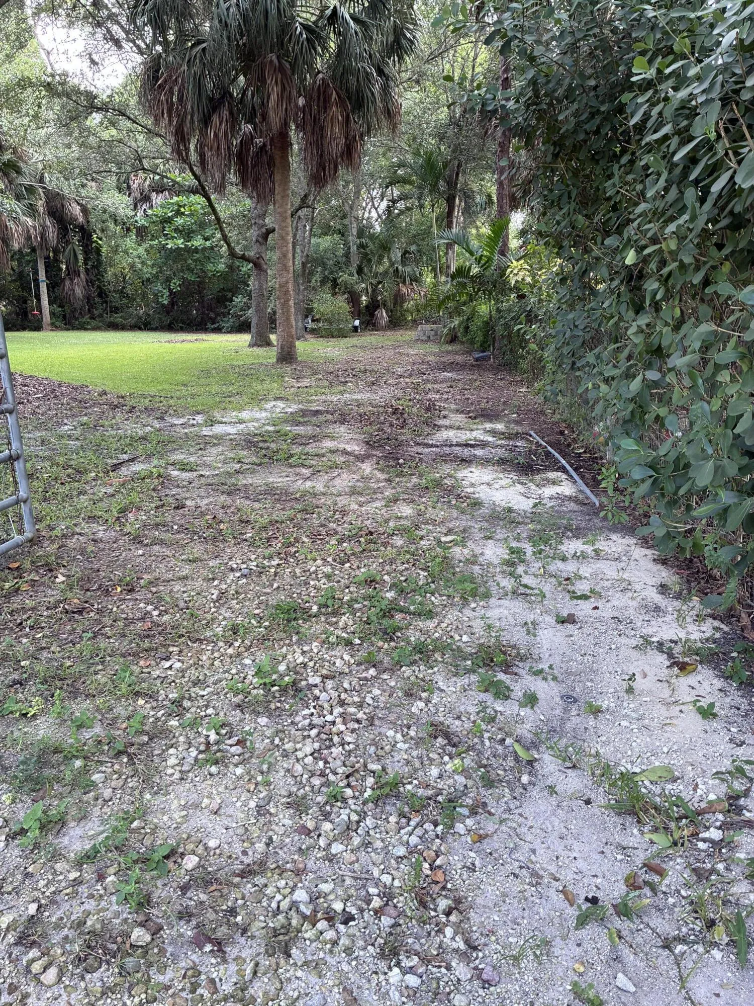 Side yard can be used for extra parking