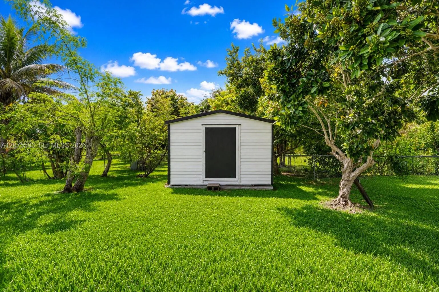 Property photo 33