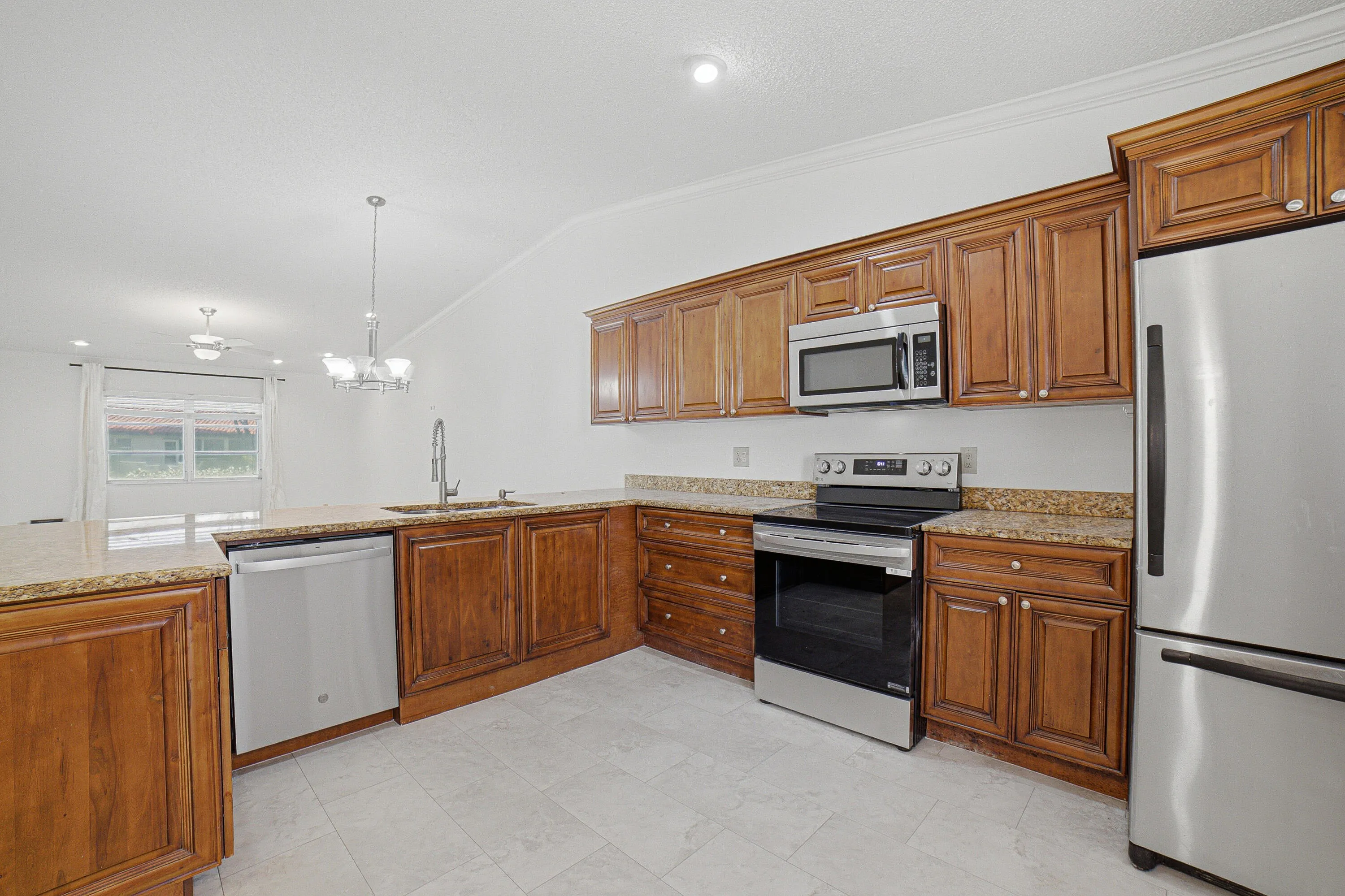 Kitchen-E