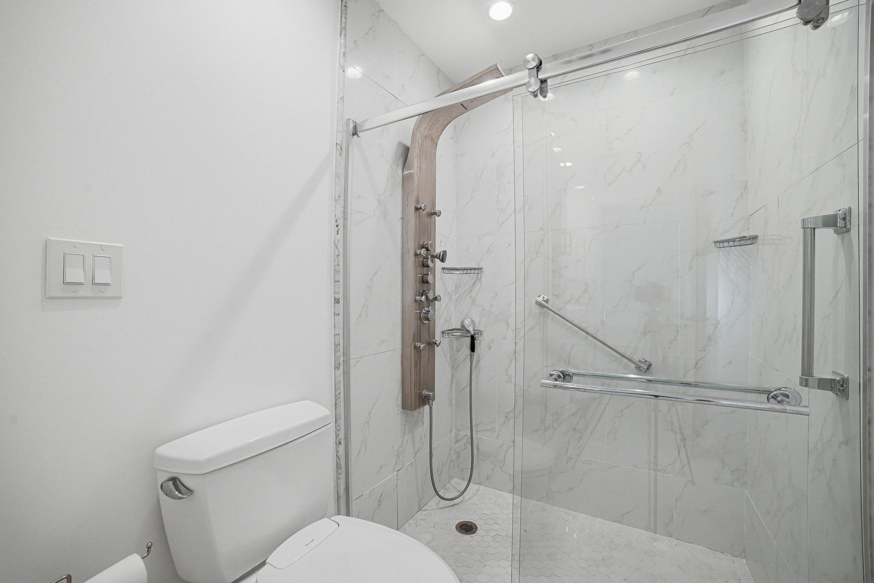 Bedroom1-Bathroom-B