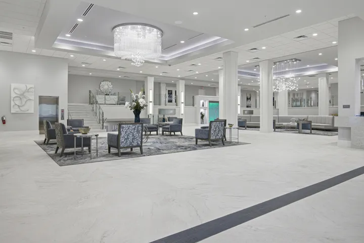 Clubhouse-Lobby