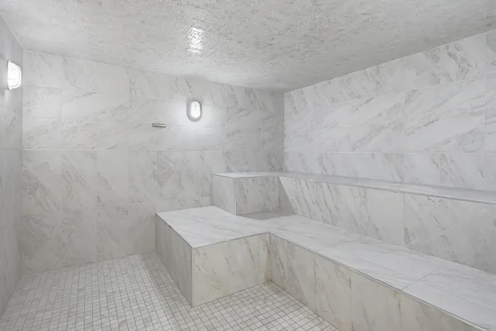 Clubhouse-Steam Room