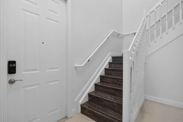 Entry Stariway