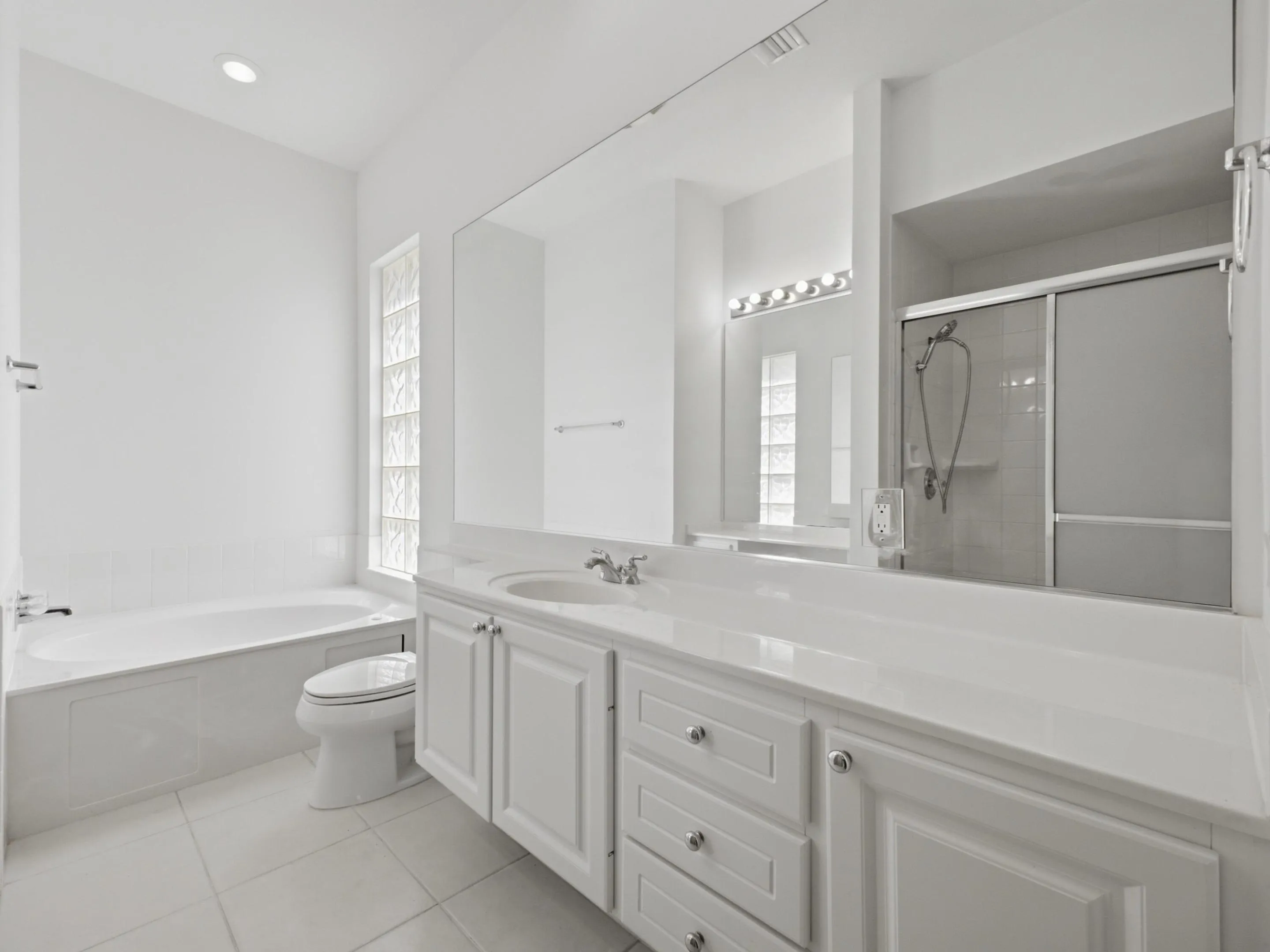 Primary Bathroom Hers