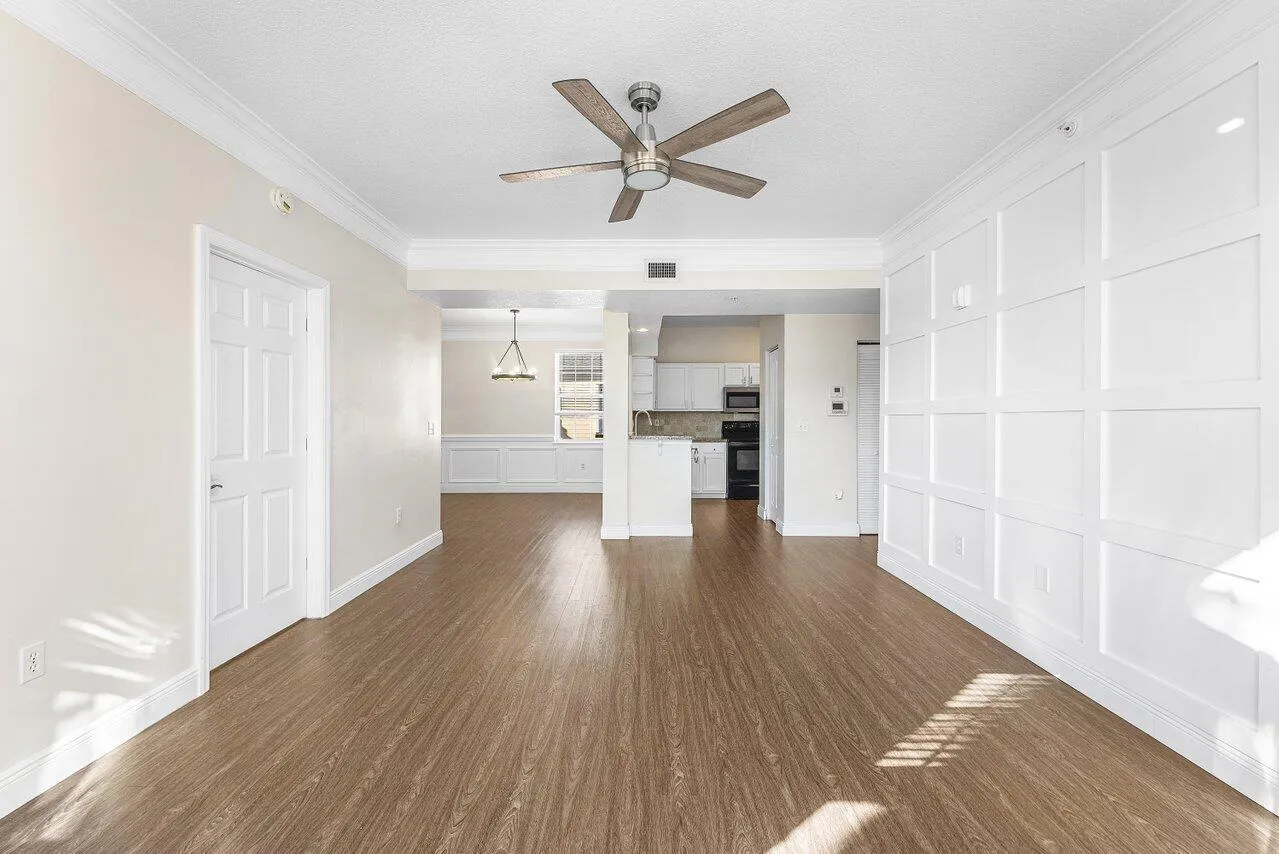 Main Room 4
