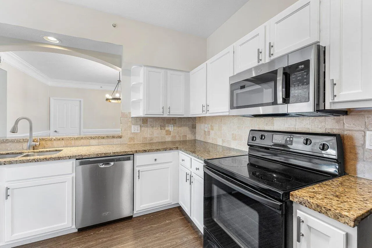 Kitchen 3
