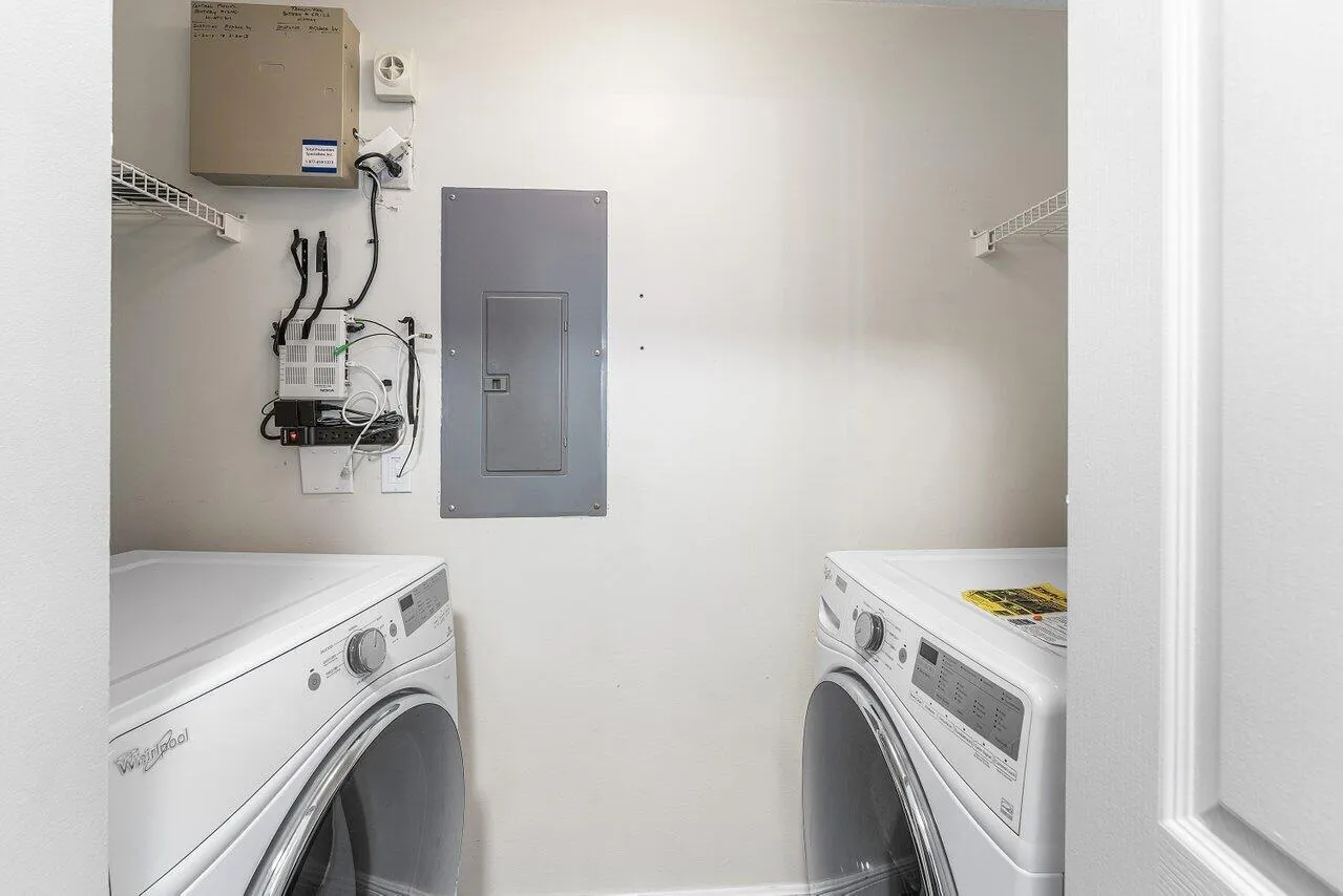 Washer / Dryer