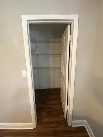 3rd room walking closet