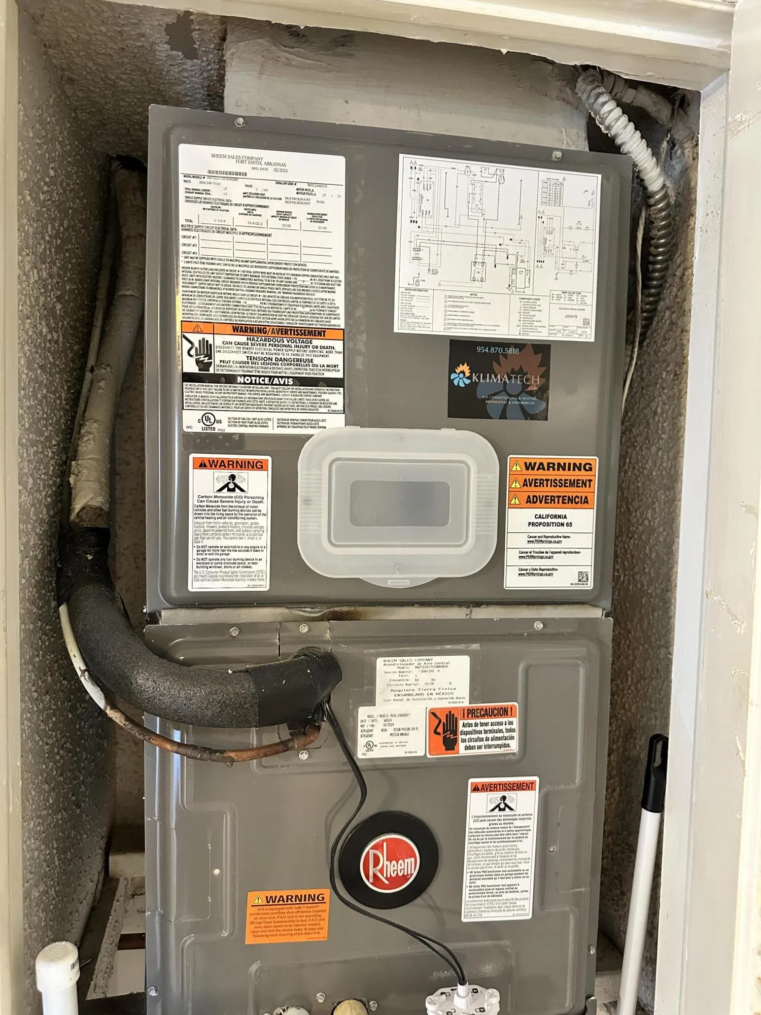 AC UNIT