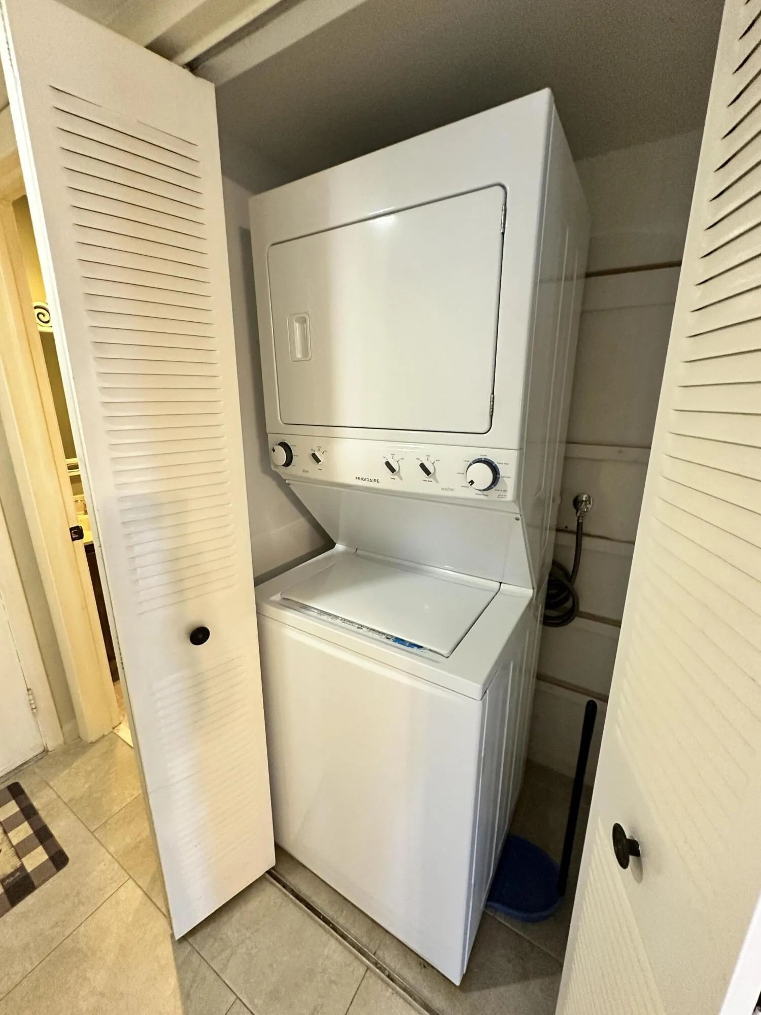 WASHER & DRYER (2)