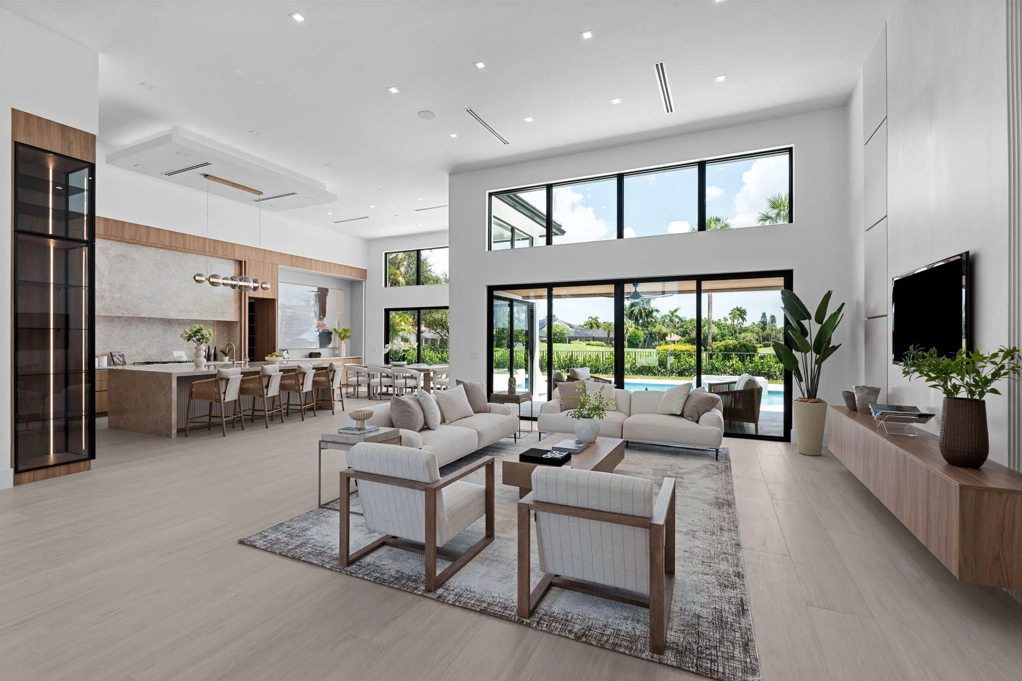 86-web-or-mls-A7405648