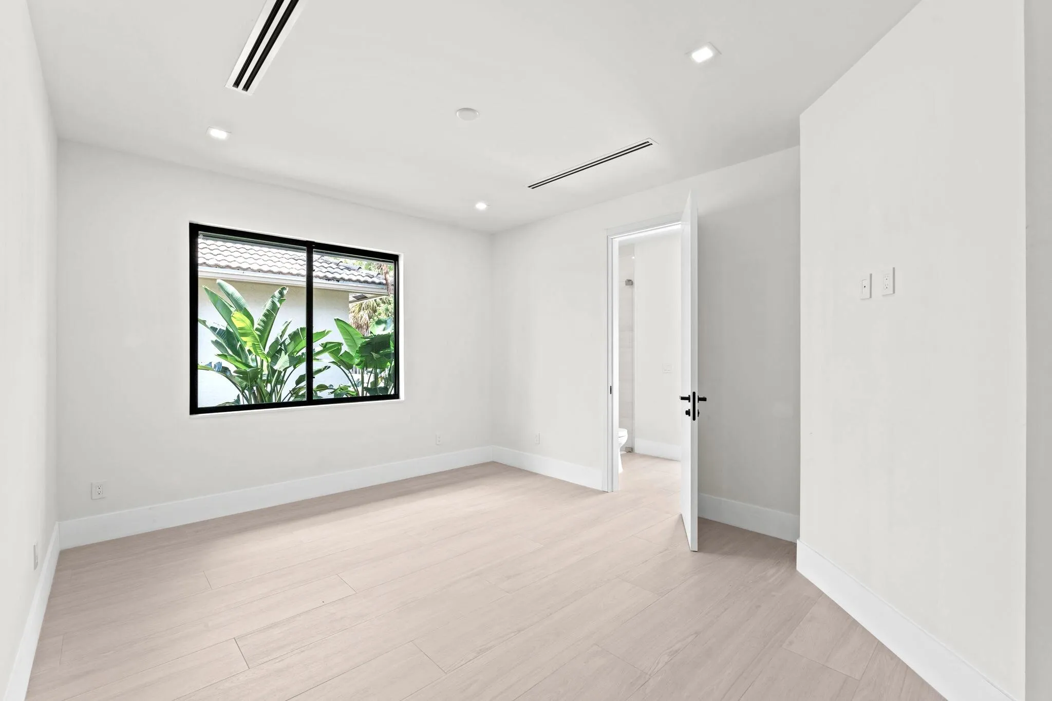 guest bedroom 1