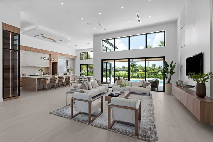 86-web-or-mls-A7405648