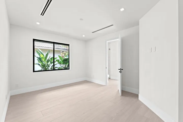 guest bedroom 1