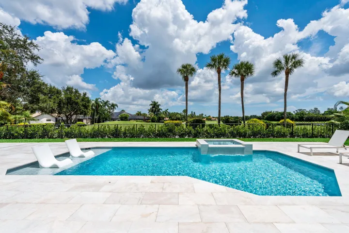 65-web-or-mls-A7405571