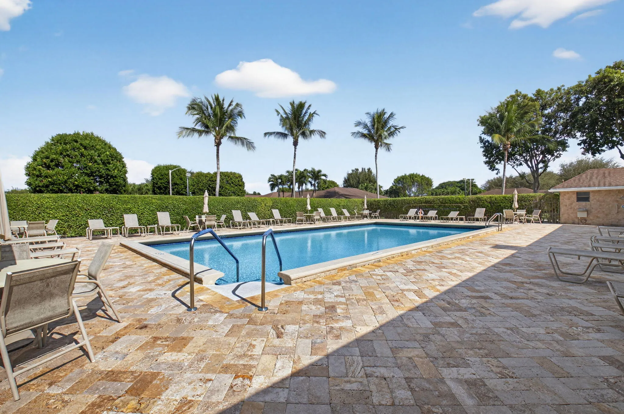 9965 Papaya Community Pool 3