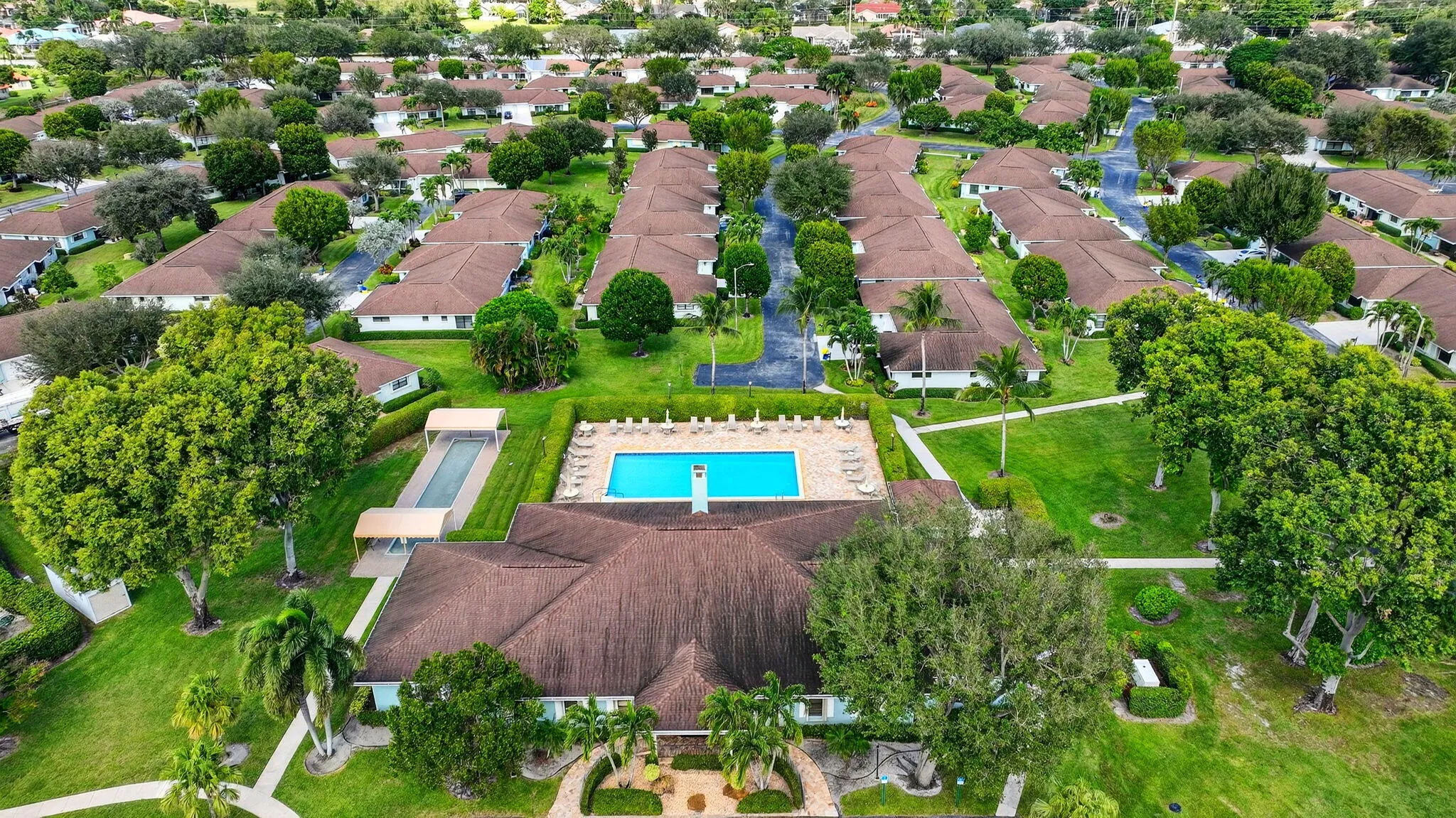 9965 Papaya Community Pool Arial
