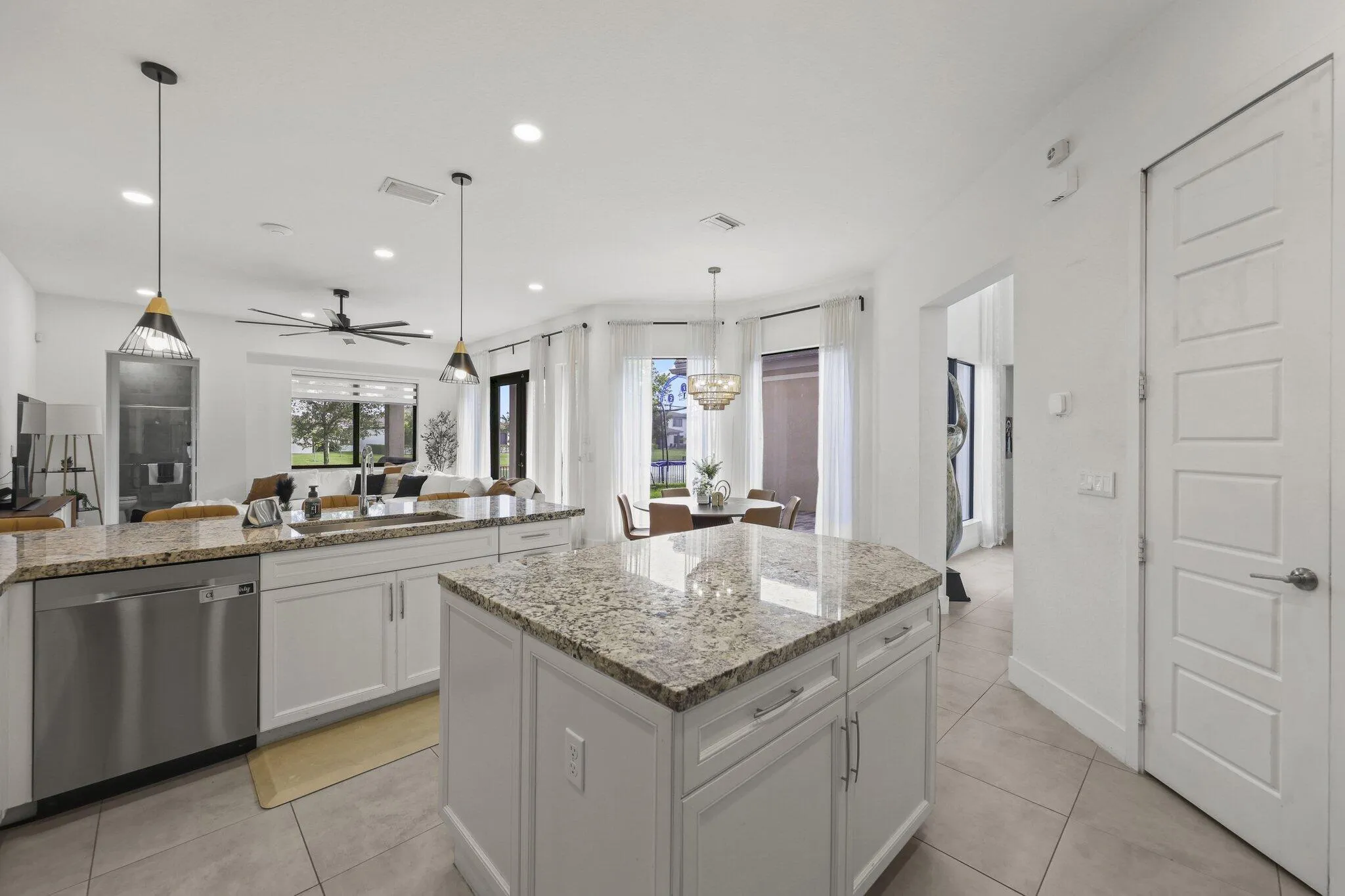 10432 North Lago Vista Circle - 21.jpg-S