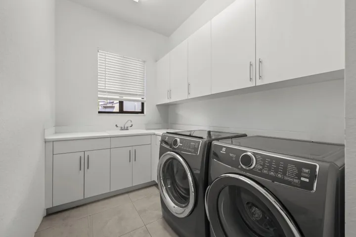 Downstairs launfry