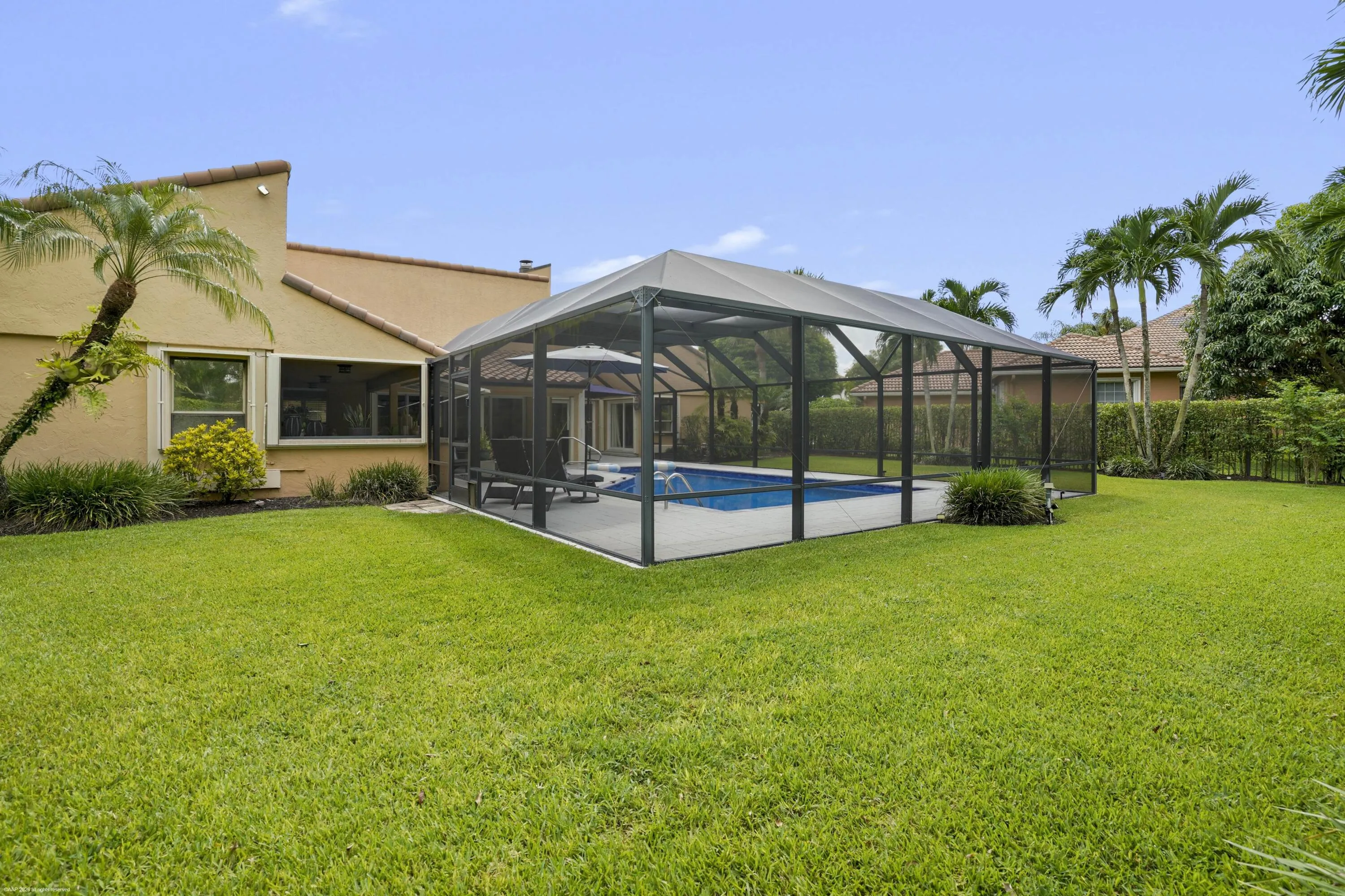 2379 Newbury Ct 056